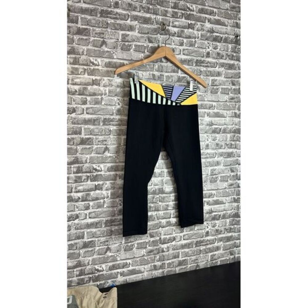 Lululemon - Picture 2 of 7